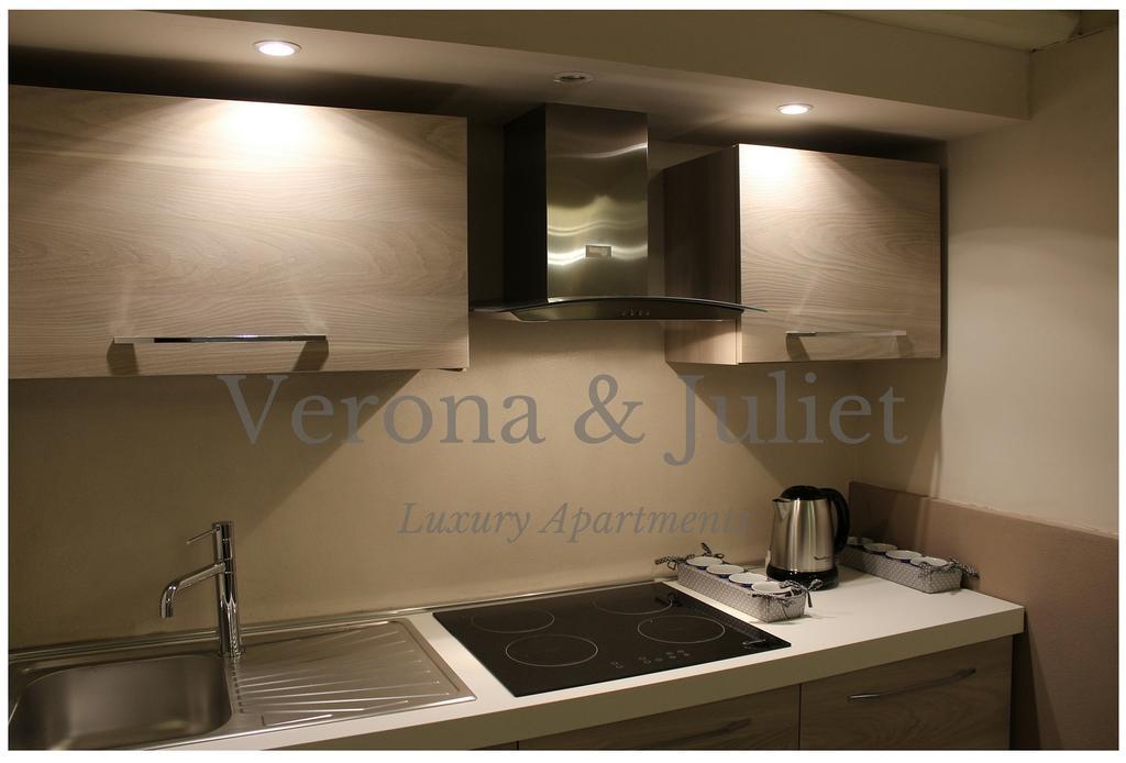 & Juliet Luxury *